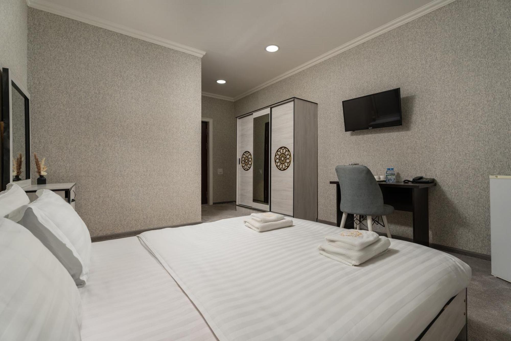 Sv Hotel Tasjkent Eksteriør billede